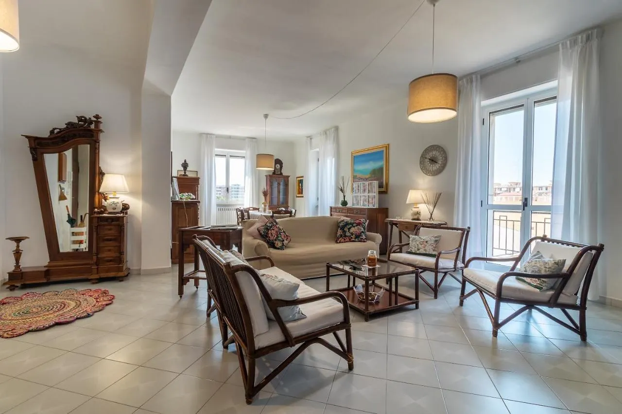 Chicca Casa Vacanze Bari Apartment